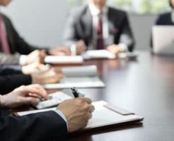 複数人グループの相性をまとめて占える